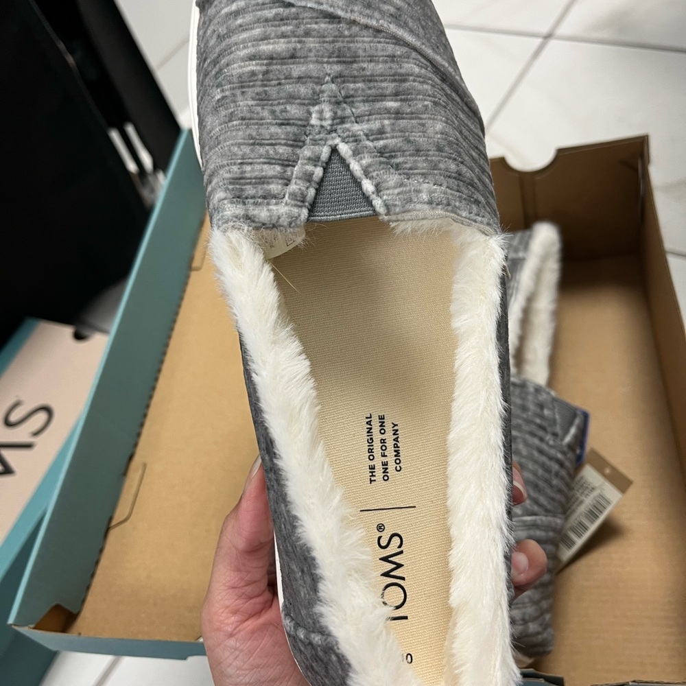 TOMS Gray Plush-Lined